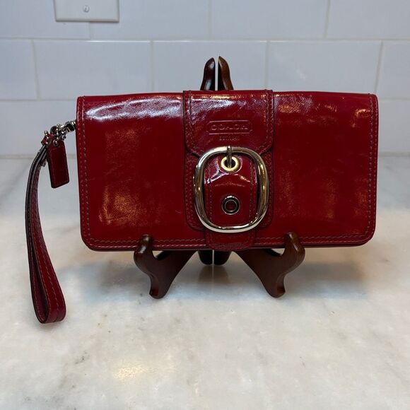 Coach Bleeker Patent Leather Buckle Wallet Clutch Bag - Picture 1 of 16